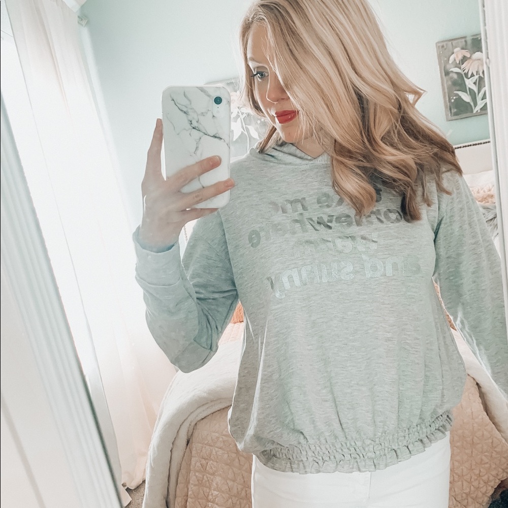 Sweatshirt